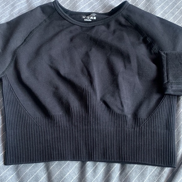 Women’s Workout Wear Bundle Size M - Picture 5 of 13